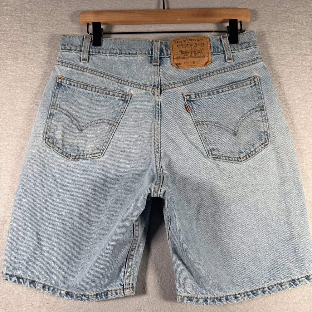 Vintage Levis 550 Relaxed Fit Denim Shorts Light Wash Orange Tab Mens 32 31x9